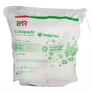 Velpeau Cotopads carrés 5x5 cm 100% coton non stérile – sachet de 500 tampons absorbants pour soins et hygiène quotidienne.
